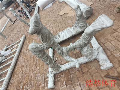新疆戶外健身路徑打包裝車(chē)發(fā)走